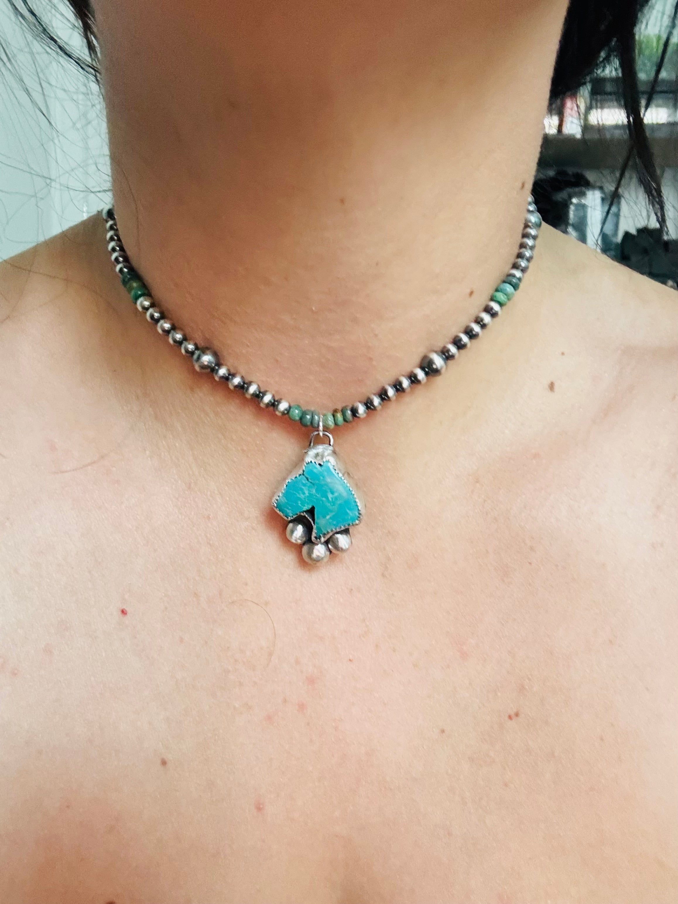 Kingman Turquoise Horse Charm Pearl 15-17 inches Necklace